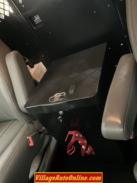Used 2019 Chevrolet Express 2500 RWD image 18