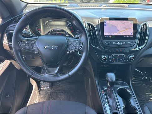 Used 2022 Chevrolet Equinox RS w/ Infotainment Package FWD image 20