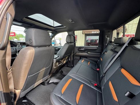 Used 2024 GMC Sierra 2500 AT4 w/ AT4 Premium Plus Package AWD/4WD image 41