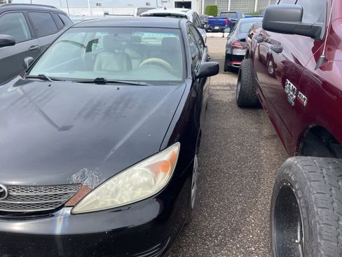 Used 2004 Toyota Camry LE image 5