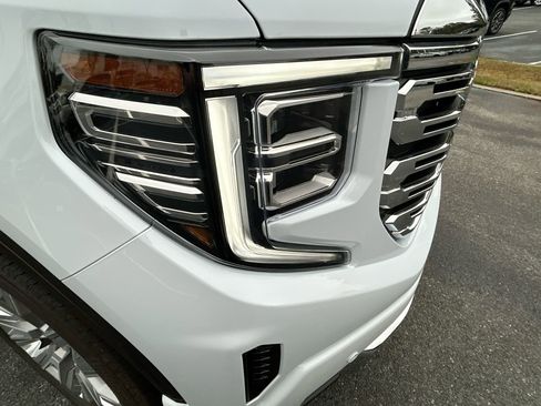 Used 2026 GMC Sierra 1500 Denali image 11