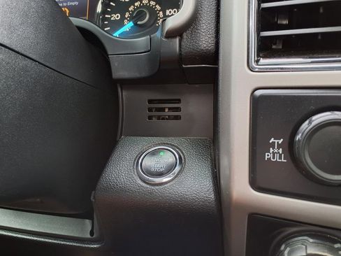 Used 2020 Ford F150 Lariat w/ Equipment Group 502A Luxury AWD/4WD image 32