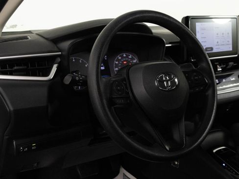 Used 2023 Toyota Corolla LE image 30