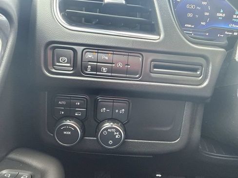 Certified 2024 Chevrolet Tahoe LT w/ Luxury Package AWD/4WD image 18