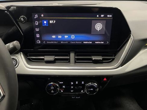 New 2026 Chevrolet Trax LT w/ Driver Confidence Package image 8