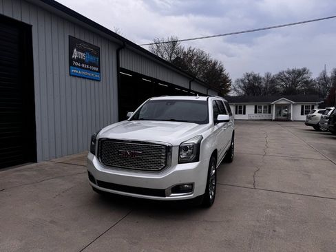 Used 2016 GMC Yukon XL Denali w/ Open Road Package image 14