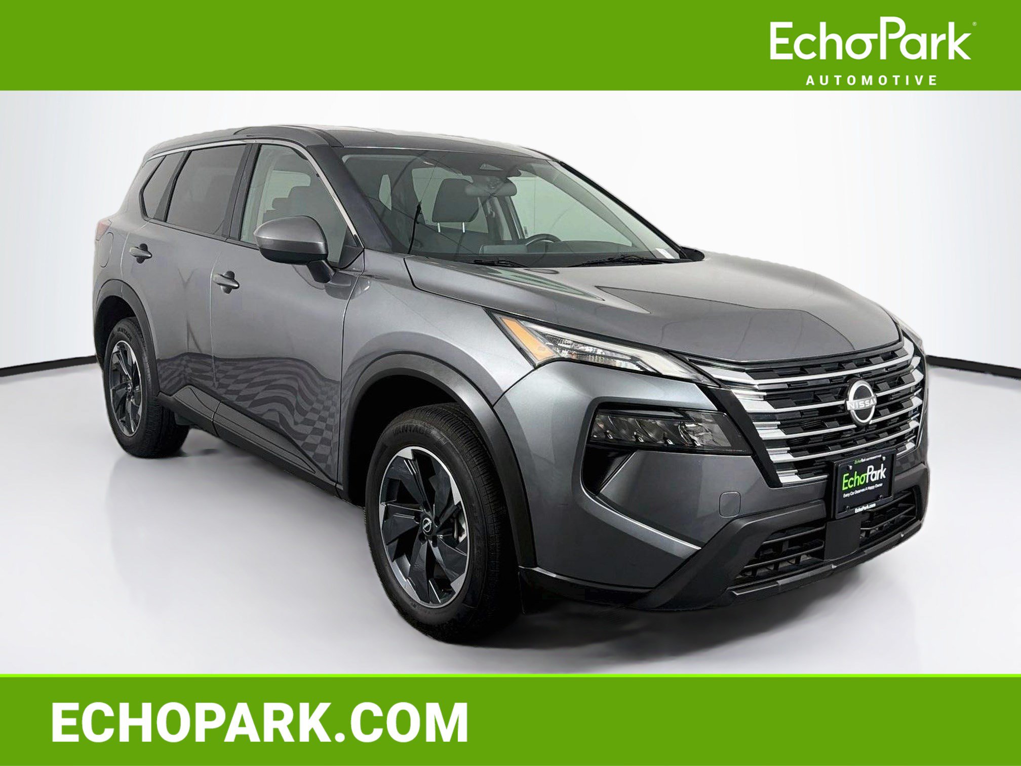 Used 2025 Nissan Rogue SV FWD image 1