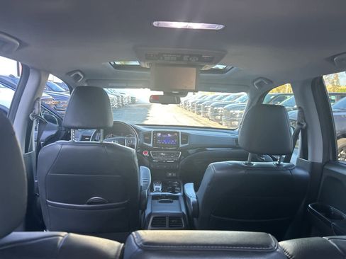 Used 2016 Honda Pilot Touring image 27