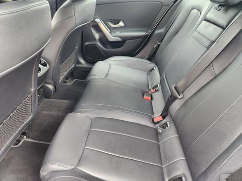 Used 2025 Mercedes-Benz CLA 250 image 32