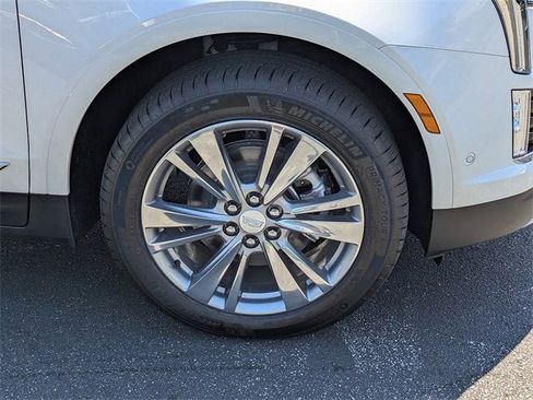 New 2025 Cadillac XT5 Premium Luxury w/ Technology Package image 11