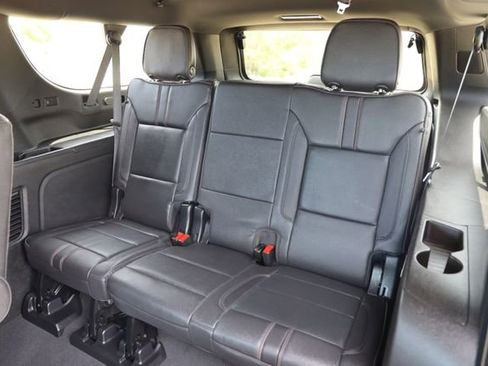 Used 2023 Chevrolet Suburban RST w/ Luxury Package AWD/4WD image 14