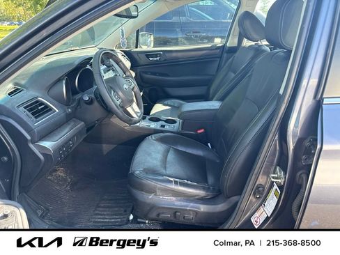 Used 2015 Subaru Legacy 2.5i Limited AWD/4WD image 9