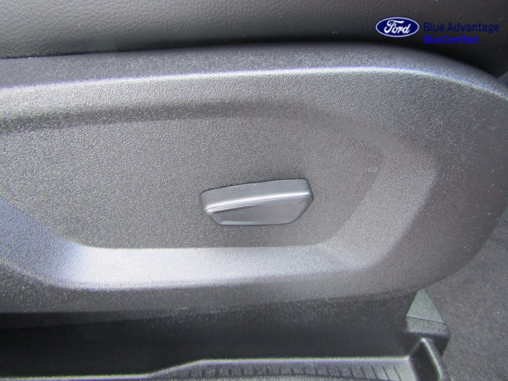 Certified 2024 Ford Edge ST-Line AWD/4WD image 29