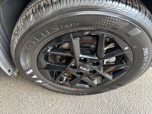 Used 2025 Kia K5 LXS FWD image 32