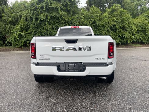 Used 2026 RAM 3500 Big Horn AWD/4WD image 8