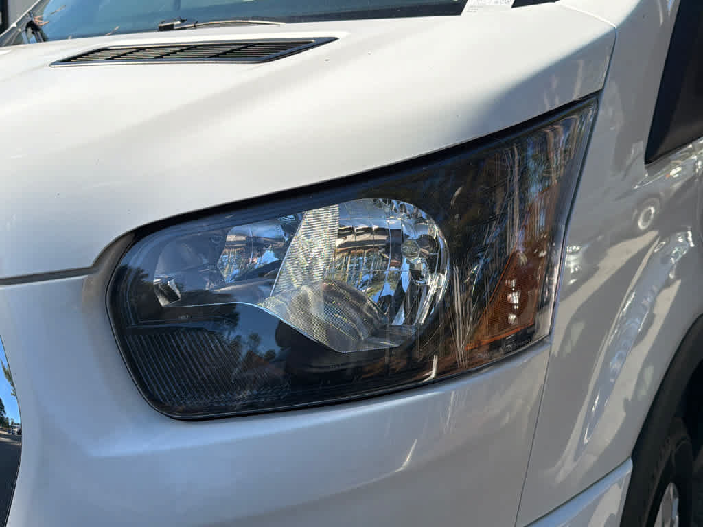 Used 2025 Ford Transit 350 XLT RWD image 5