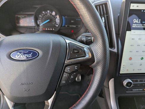 Used 2023 Ford Edge ST-Line image 27