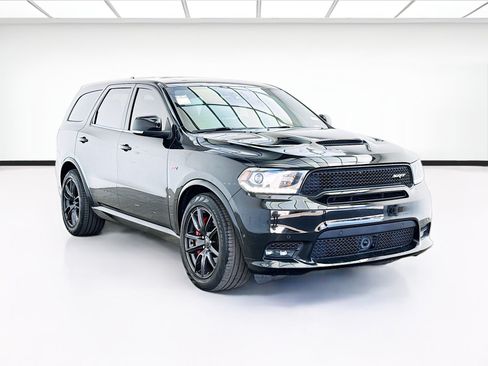 Used 2018 Dodge Durango SRT w/ Technology Group AWD/4WD image 3