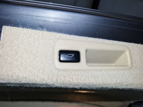 Used 2015 Lexus RX 450h AWD image 23