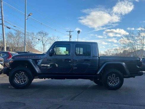 New 2026 Jeep Gladiator Mojave image 3