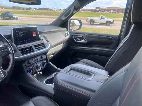 Used 2022 Chevrolet Tahoe RST w/ Sport Performance Package image 23