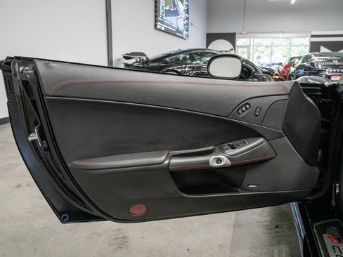 Used 2013 Chevrolet Corvette Z06 w/ 3LZ Preferred Equipment Group RWD image 37