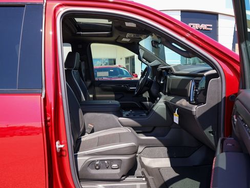 New 2026 GMC Sierra 2500 AT4X w/ LPO, Black Badging Package AWD/4WD image 34