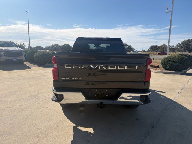 Used 2023 Chevrolet Silverado 1500 LT RWD image 12