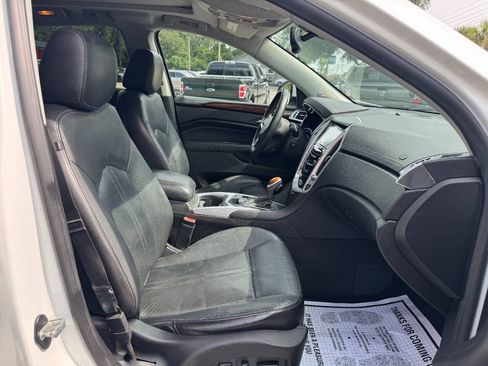 Used 2013 Cadillac SRX Luxury FWD image 17