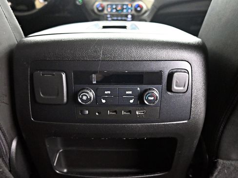 Used 2019 GMC Yukon Denali w/ Denali Ultimate Package image 29