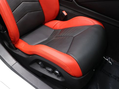 Used 2020 Chevrolet Corvette Stingray Preferred Cpe w/ 2LT Preferred Equipment Group RWD image 88