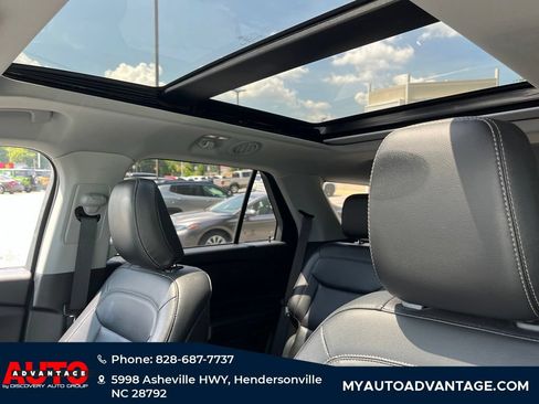 Used 2020 Ford Explorer XLT w/ Equipment Group 202A AWD/4WD image 9