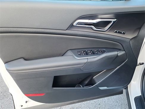 New 2026 Kia Sportage SX image 11