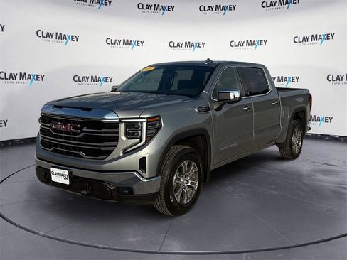 Used 2025 GMC Sierra 1500 SLT image 1