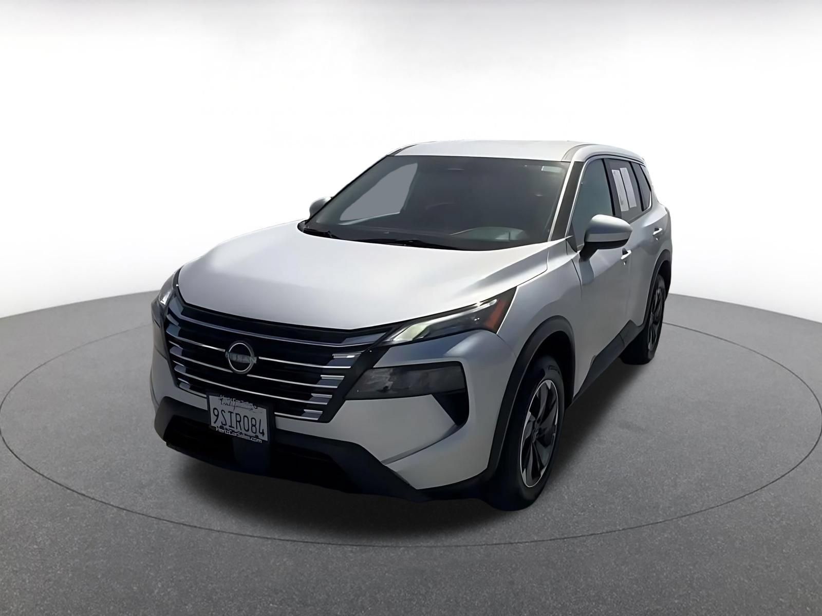 Used 2025 Nissan Rogue SV FWD image 8
