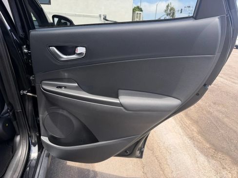 Used 2023 Hyundai Kona Limited FWD image 26