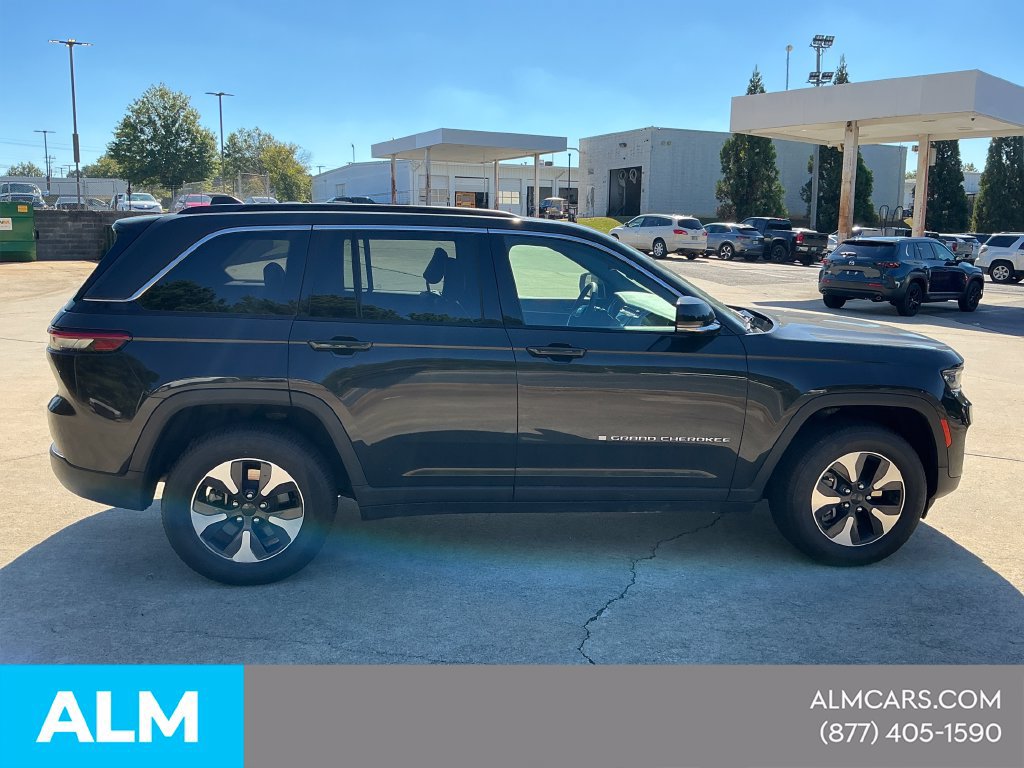 Used 2024 Jeep Grand Cherokee Limited 4xe AWD/4WD image 8