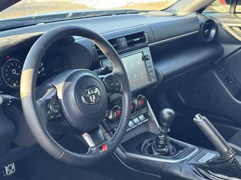 Used 2025 Toyota GR86 Premium RWD image 2