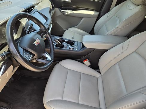 Used 2023 Cadillac XT4 Premium Luxury FWD image 18
