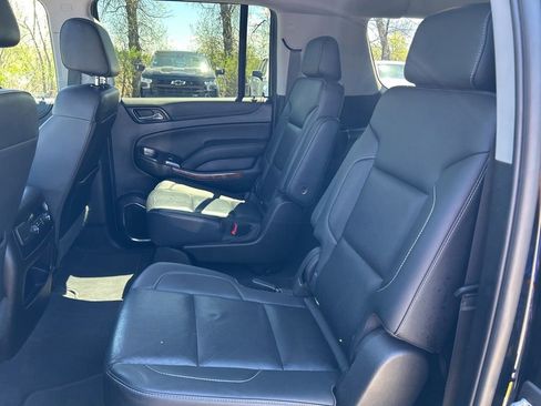 Used 2019 Chevrolet Suburban Premier w/ RST 6.2L Performance Edition AWD/4WD image 36