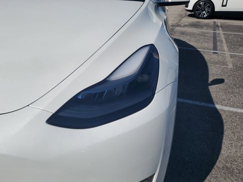 Used 2024 Tesla Model Y Long Range image 3
