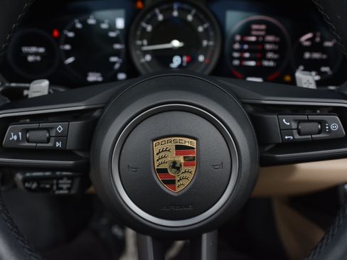Certified 2021 Porsche 911 Carrera RWD image 16