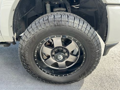 Used 2020 RAM 2500 Laramie image 16