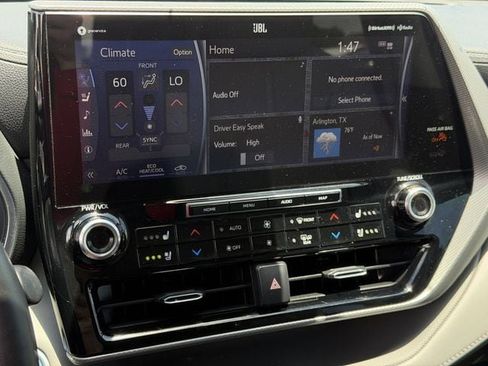 Used 2021 Toyota Highlander Platinum AWD/4WD image 18
