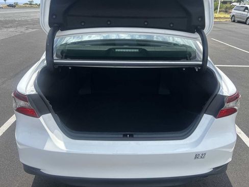 Used 2022 Toyota Camry LE FWD image 19