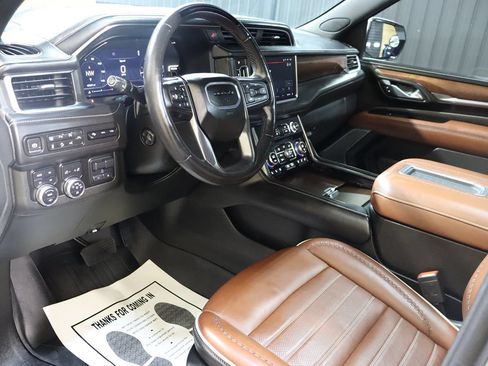 Used 2024 GMC Yukon XL Denali Ultimate AWD/4WD image 41