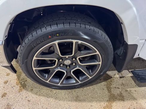 Used 2022 RAM 1500 Limited AWD/4WD image 30