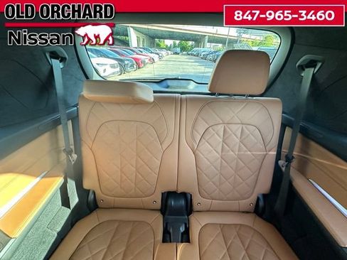 Used 2023 BMW X7 xDrive40i AWD/4WD image 15