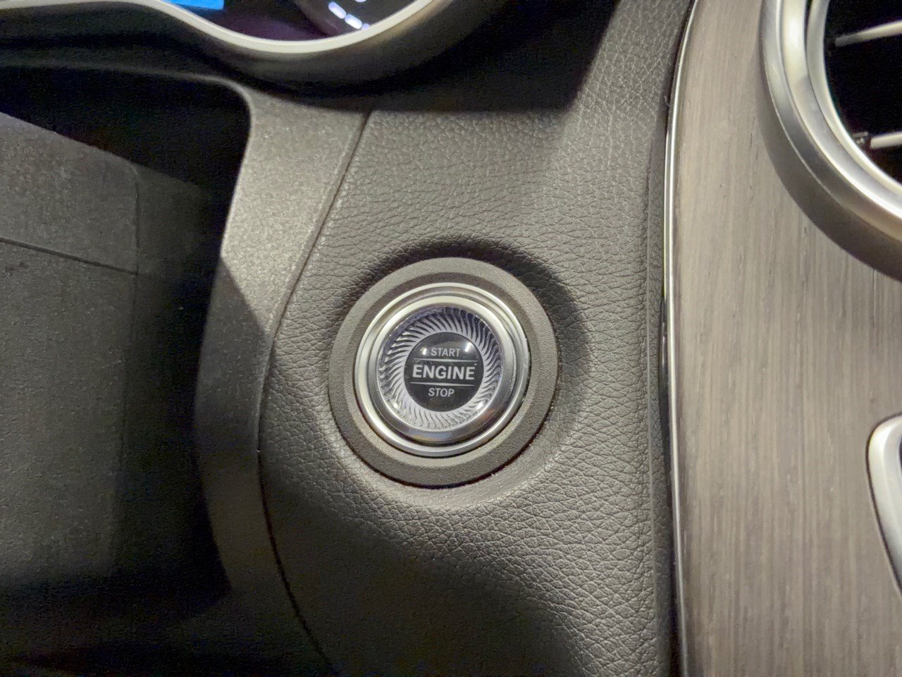 Used 2019 Mercedes-Benz C 300 Sedan image 20