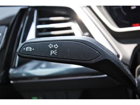 Used 2022 Audi Q4 e-tron Premium Plus AWD/4WD image 17